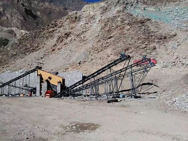 綜合移動(dòng)破碎機(jī)排行