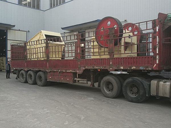 鄂式移動式破碎機(jī)售價