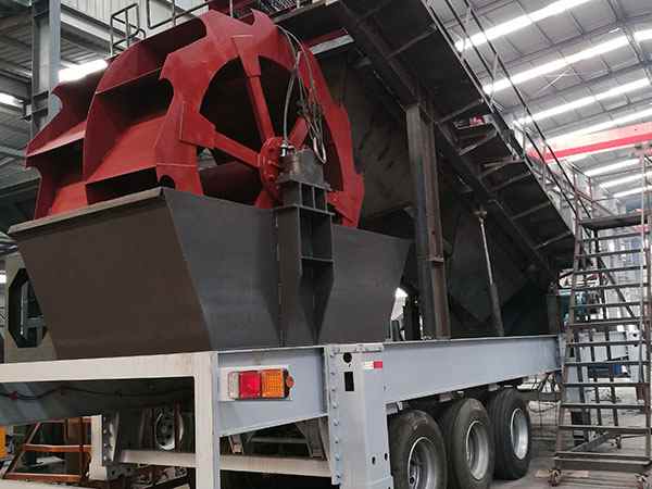 國(guó)產(chǎn)履帶式移動(dòng)式破碎站的廠(chǎng)家